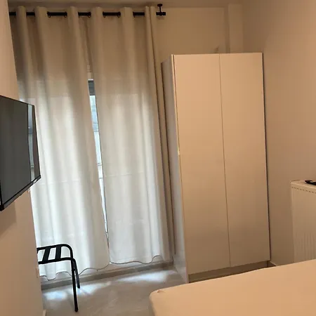 アパート Simotel Downtown