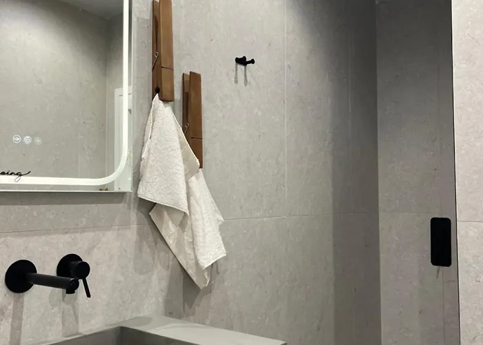 Simotel Downtown 4*